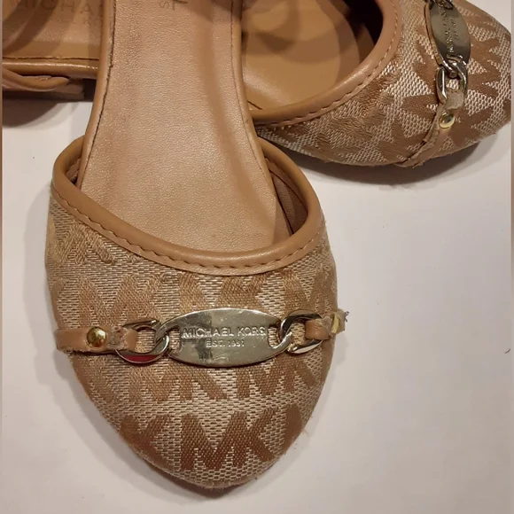 Michael Kors Maryam Girls Flat Shoes - Picture 4 of 8